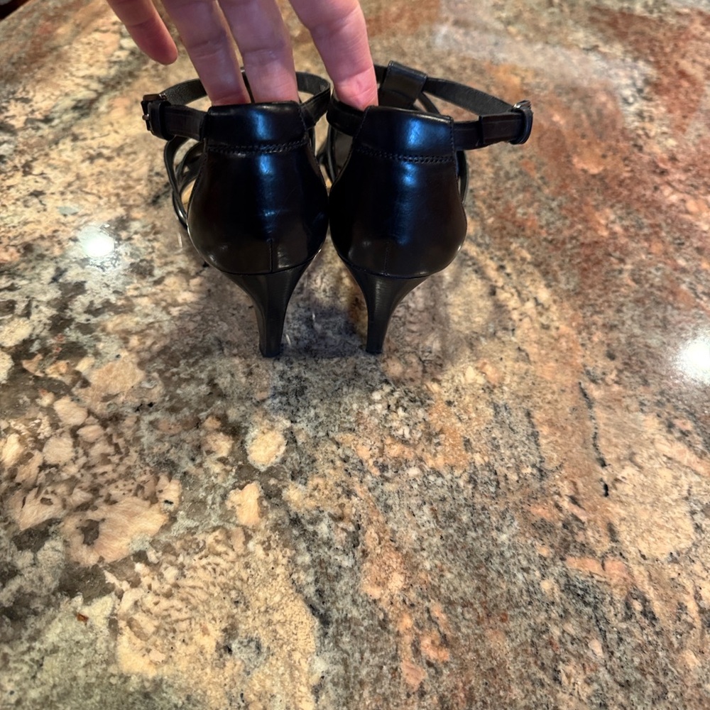 Via Spiga Black Strappy Heels. Open Toe Leather/Italy - Picture 6 of 11